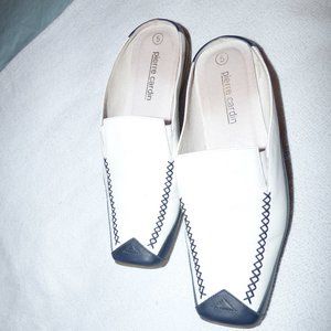Pierre Cardin leather white navy flats /slides US8